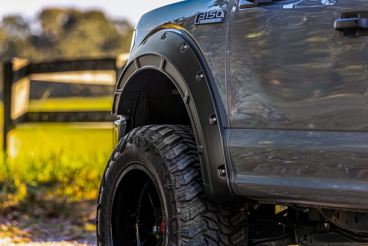 Defender Fender Flares | UX Ingot Silver Metallic | Ford F-150 (15-20)