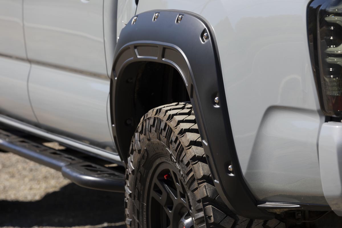 Defender Fender Flares | 8T6 Voodoo Blue | Toyota Tacoma 2WD/4WD (16-23)